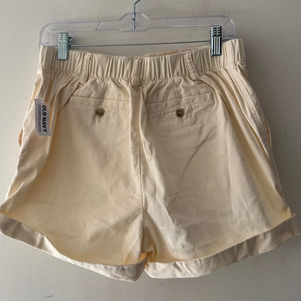Old Navy Cream‎ Everyday Shorts Cotton Stretchy Waist